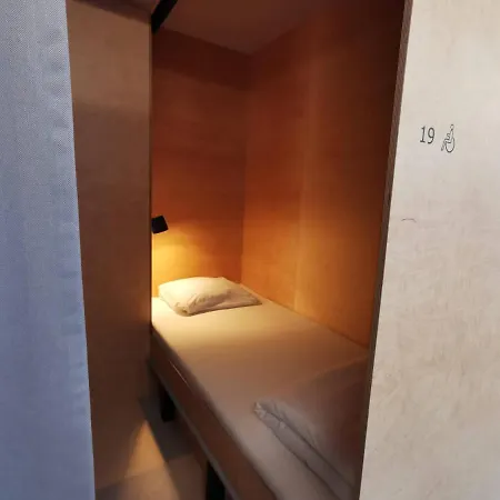 Marmot Capsule Хостел Цюрих