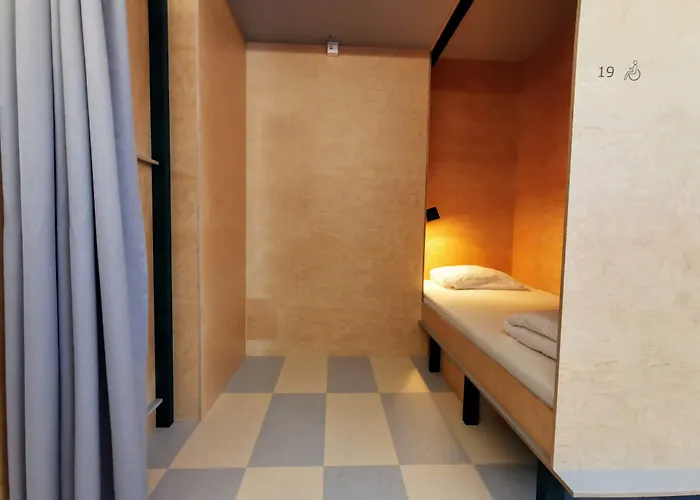 بيت شباب Marmot Capsule