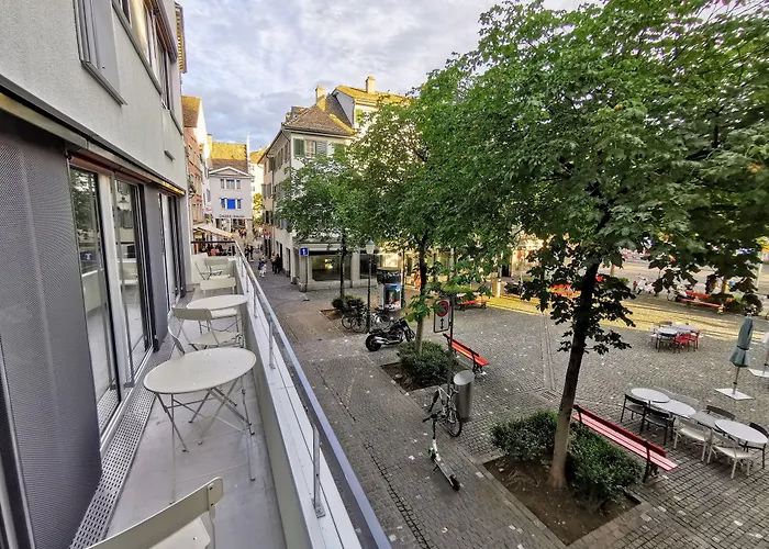 Marmot Capsule بيت شباب *