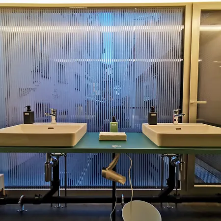 ホステル Marmot Capsule